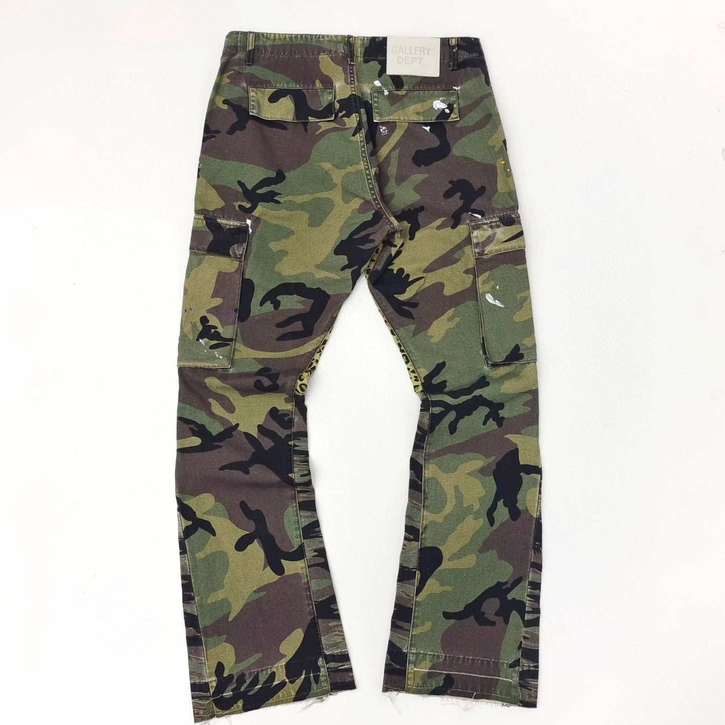 GALLERY DEPT. CAMO FLARE CARGO PANTS