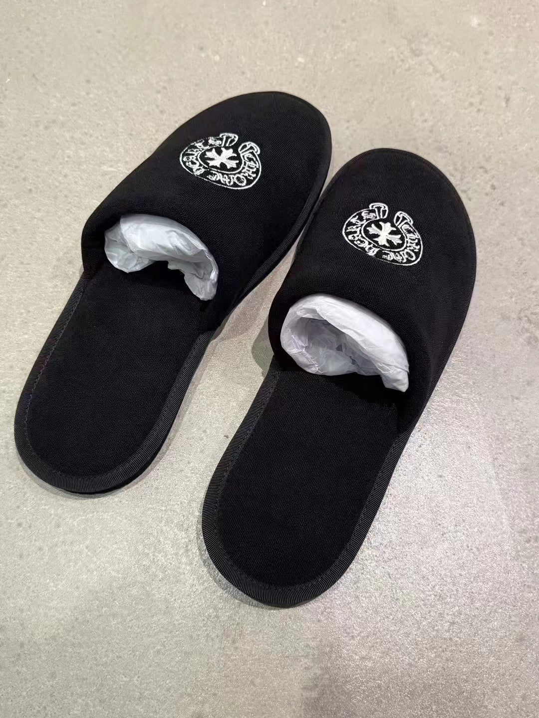 CH HOTEL SLIPPERS